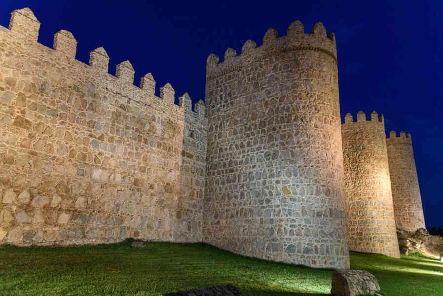 Ávila 117 - muralla.jpg